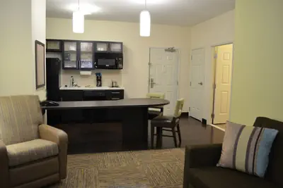 Photo 4 - Candlewood Suites Greenville by IHG