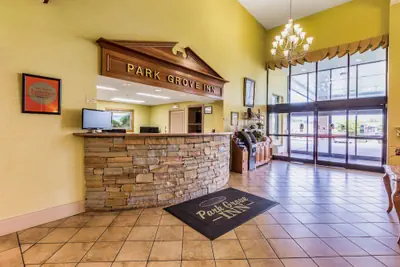 Photo 3 - Park Grove Inn