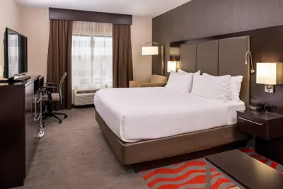 Photo 3 - Holiday Inn Express & Suites Monroe by IHG