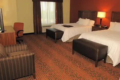 Photo 4 - Hampton Inn & Suites Jamestown, ND