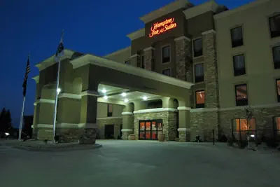 Photo 2 - Hampton Inn & Suites Jamestown, ND