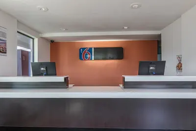 Photo 4 - Motel 6 Texarkana, AR