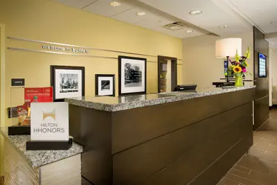 Photo 5 - Hampton Inn & Suites Buffalo Airport