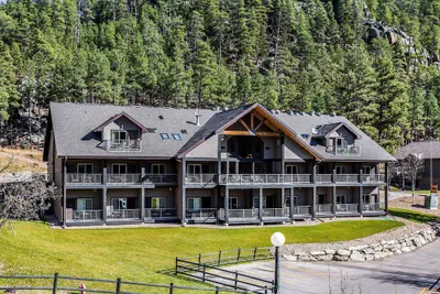Photo 2 - K Bar S Lodge, an Ascend Collection Hotel