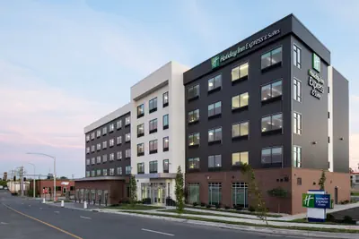 Photo 2 - Holiday Inn Express and Suites Little Rock Downtown by IHG