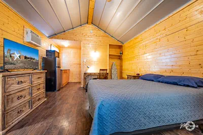 Photo 2 - Horseshoe Lodges Cabins & RV Park