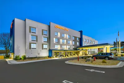 Photo 2 - Hampton Inn by Hilton Abingdon