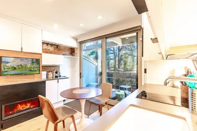 Photo 2 - Modern Hotel-Style Studio - Timber Creek Lodge #210 by RedAwning