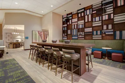 Photo 3 - Hampton Inn Tucson Downtown