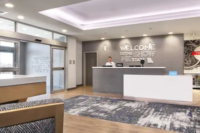 Photo 3 - Hampton Inn & Suites St. Charles Old Town Area