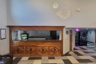 Photo 2 - The Royal Inn & Suites