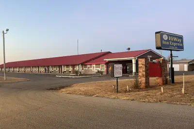 Photo 2 - HiWay Inn Express Elk City Route 66