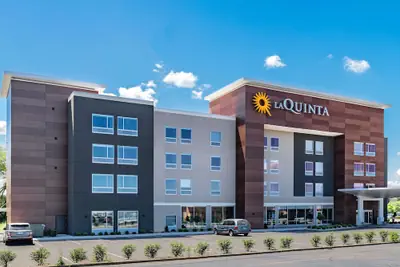 Photo 2 - La Quinta Suites by Wyndham South Bend Notre Dame Area