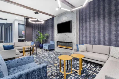 Photo 4 - La Quinta Suites by Wyndham South Bend Notre Dame Area