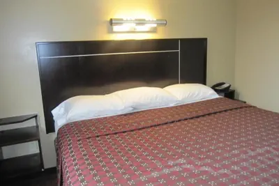 Photo 4 - Super Lake Hotel