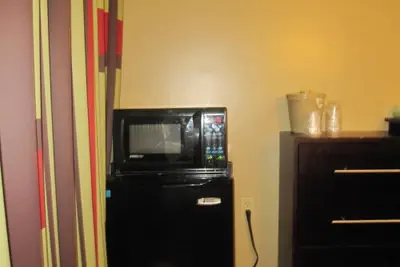 Photo 5 - Dynasty Hotel and Suites New York LaGuardia Hotel