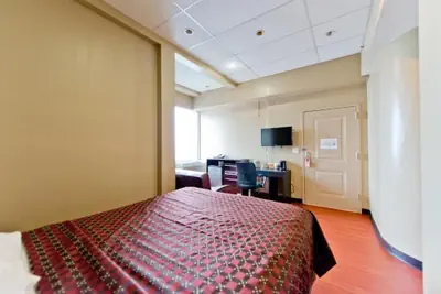 Photo 5 - Super Lake Hotel