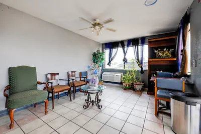 Photo 5 - Hotel O Luxury Inn Channelview Baytown I-10