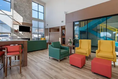 Photo 5 - Comfort Suites Colorado Springs East -Medical Center Area