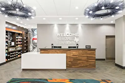 Photo 5 - Hampton Inn Longview
