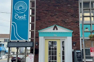 Photo 2 - The Crest - Hampton Beach