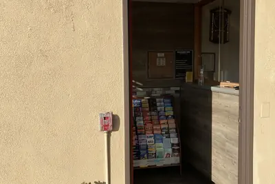 Photo 4 - Economy Inn LAX