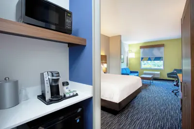 Photo 5 - Holiday Inn Express and Suites Miramar by IHG