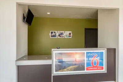 Photo 3 - Studio 6 New Braunfels, TX