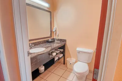 Photo 5 - Express Inn & Suites