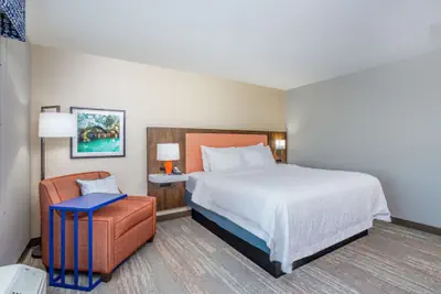 Photo 5 - Hampton Inn by Hilton Bedford