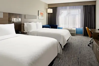 Photo 5 - Holiday Inn Express & Suites Palm Desert -  Millennium by IHG