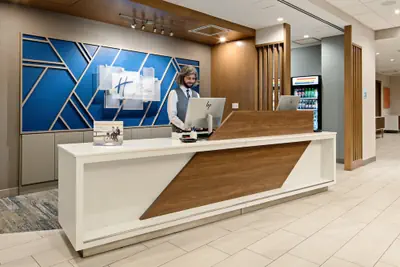 Photo 3 - Holiday Inn Express & Suites Palm Desert -  Millennium by IHG