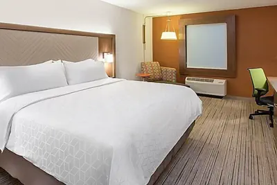 Photo 3 - Holiday Inn Express Thomasville by IHG