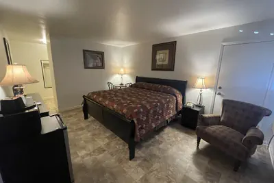 Photo 5 - Sky Inn