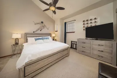 Photo 4 - Cozens Pointe B-301 3 Bedroom Condo by RedAwning