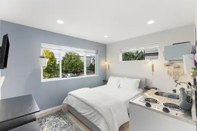 Photo 3 - Ballard's sweet suites