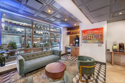 Photo 3 - The Quincy, an Ascend Collection Hotel