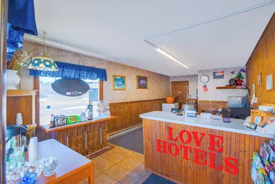 Photo 3 - Love Hotels Tomahawk by OYO at Lake Mohawksin WI