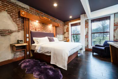 Photo 4 - The Horton Hotel and Rooftop Lounge