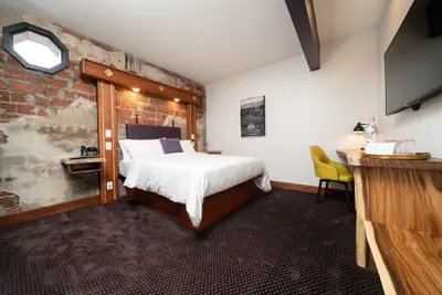 Photo 5 - The Horton Hotel and Rooftop Lounge