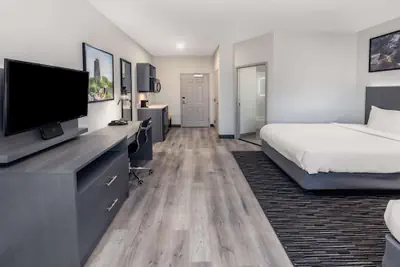 Photo 4 - La Quinta Inn & Suites By Wyndham Ardmore