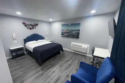Photo 5 - Perfect Inn Motel
