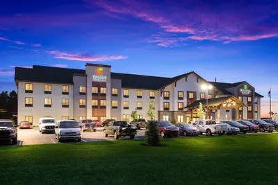 Photo 2 - Comfort Inn & Suites Gaylord