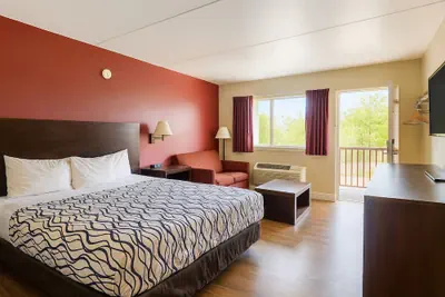 Photo 5 - Kings Inn Motel
