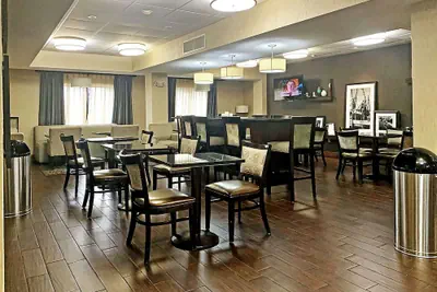 Photo 3 - Comfort Inn Darien - North Brunswick