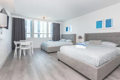 Photo 4 - Girasole Suites