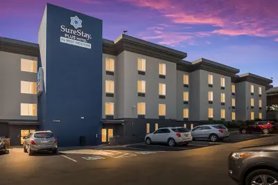 Photo 2 - Surestay Plus Hotel By Best Western Seatac Airport
