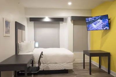 Photo 4 - Peachtree Suites
