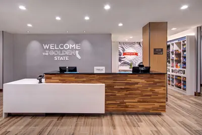 Photo 5 - Hampton Inn & Suites Ontario Rancho Cucamonga