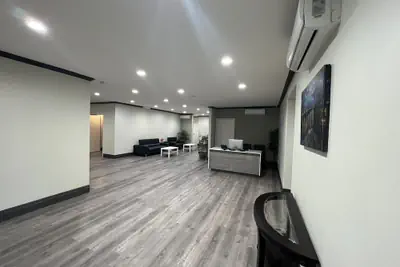 Photo 4 - Aspire Inn & Suites Orange